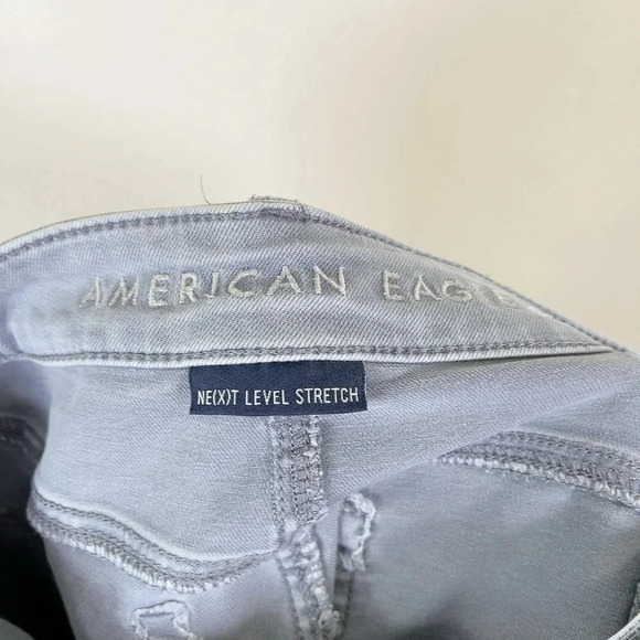American Eagle Button Fly Light Wash  High Rise Jeggings - Picture 8 of 13